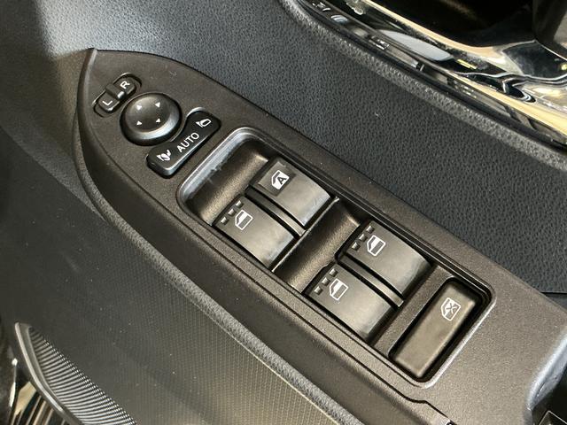 タントカスタムRS ターボ バックカメラ 両側電動スライドドアターボ バックカメラ 両側電動スライドドア 前後コーナーセンサー シートヒーター 電子パーキング オートマチックハイビーム オートブレーキホールド USBチャージャー スマートキー LEDヘッドライト(京都府)の中古車