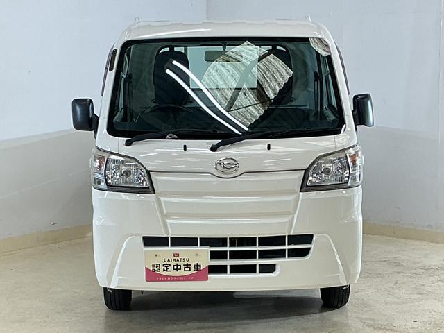 ハイゼットトラックスタンダード　５速ＭＴ車　４ＷＤ　ラジオデッキ　３方開５速ＭＴ車　４ＷＤ　ラジオデッキ　３方開　ドアバイザー　スペアキー有り　ヘッドライトレベライザー　マニュアルエアコン　１２Ｖ電源ソケット　スペアタイヤ　ラバーマット（京都府）の中古車