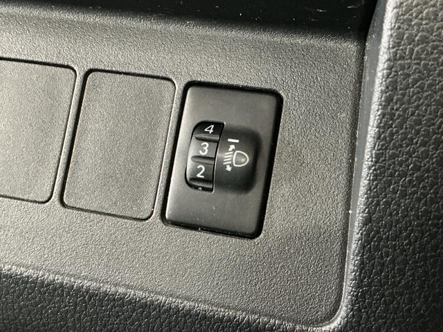 ハイゼットトラックスタンダード　５速ＭＴ車　４ＷＤ　ラジオデッキ　３方開５速ＭＴ車　４ＷＤ　ラジオデッキ　３方開　ドアバイザー　スペアキー有り　ヘッドライトレベライザー　マニュアルエアコン　１２Ｖ電源ソケット　スペアタイヤ　ラバーマット（京都府）の中古車