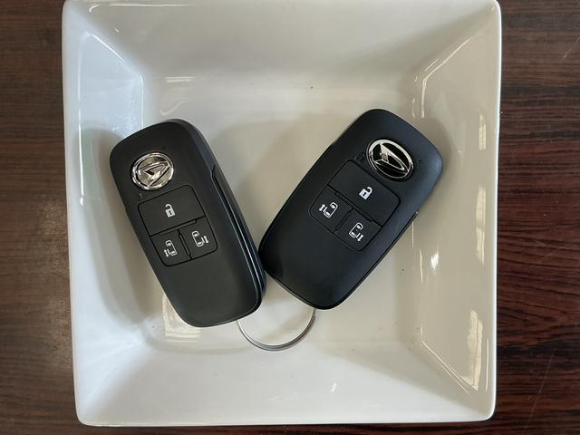 タントXリミテッド 届出済み未使用車 ナビ バックカメラ スマアシ届出済み未使用車 ナビ バックカメラ 両側電動スライドドア シートヒーター 前後コーナーセンサー 電子パーキング オートマチックハイビーム Bluetooth USB接続 DVD再生 フルセグTV(京都府)の中古車