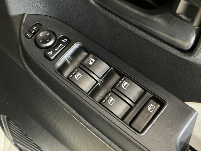 タントXリミテッド 届出済み未使用車 ナビ バックカメラ スマアシ届出済み未使用車 ナビ バックカメラ 両側電動スライドドア シートヒーター 前後コーナーセンサー 電子パーキング オートマチックハイビーム Bluetooth USB接続 DVD再生 フルセグTV(京都府)の中古車