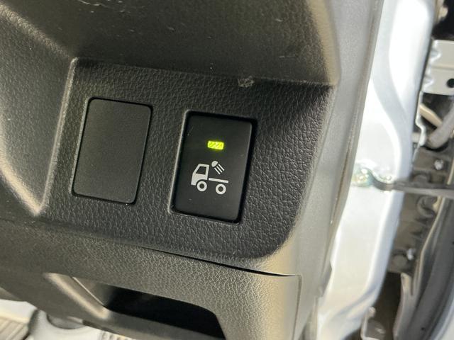 ハイゼットトラックジャンボＳＡIIIｔ　ワンオーナー　５速ＭＴ車　４ＷＤワンオーナー　５速ＭＴ車　４ＷＤ　ＣＤオーディオ　３方開　荷台作業灯　荷台マット　キーレスエントリー　スペアキー有り　ＬＥＤヘッドライト　フォグライト　ドアバイザー　スマートアシスト　横滑り防止装置（京都府）の中古車