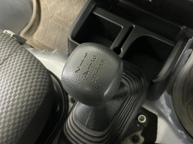 ハイゼットトラックジャンボＳＡIIIｔ　ワンオーナー　５速ＭＴ車　４ＷＤワンオーナー　５速ＭＴ車　４ＷＤ　ＣＤオーディオ　３方開　荷台作業灯　荷台マット　キーレスエントリー　スペアキー有り　ＬＥＤヘッドライト　フォグライト　ドアバイザー　スマートアシスト　横滑り防止装置（京都府）の中古車