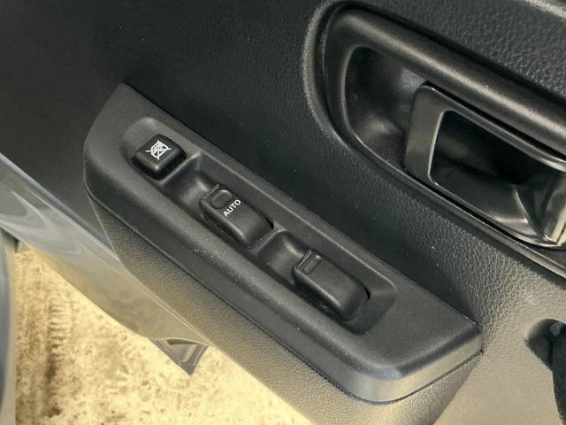 ハイゼットトラックジャンボＳＡIIIｔ　ワンオーナー　５速ＭＴ車　４ＷＤワンオーナー　５速ＭＴ車　４ＷＤ　ＣＤオーディオ　３方開　荷台作業灯　荷台マット　キーレスエントリー　スペアキー有り　ＬＥＤヘッドライト　フォグライト　ドアバイザー　スマートアシスト　横滑り防止装置（京都府）の中古車