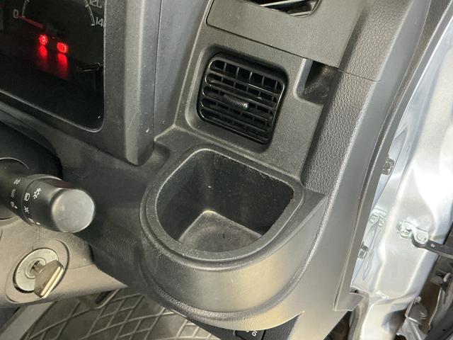 ハイゼットトラックジャンボＳＡIIIｔ　ワンオーナー　５速ＭＴ車　４ＷＤワンオーナー　５速ＭＴ車　４ＷＤ　ＣＤオーディオ　３方開　荷台作業灯　荷台マット　キーレスエントリー　スペアキー有り　ＬＥＤヘッドライト　フォグライト　ドアバイザー　スマートアシスト　横滑り防止装置（京都府）の中古車