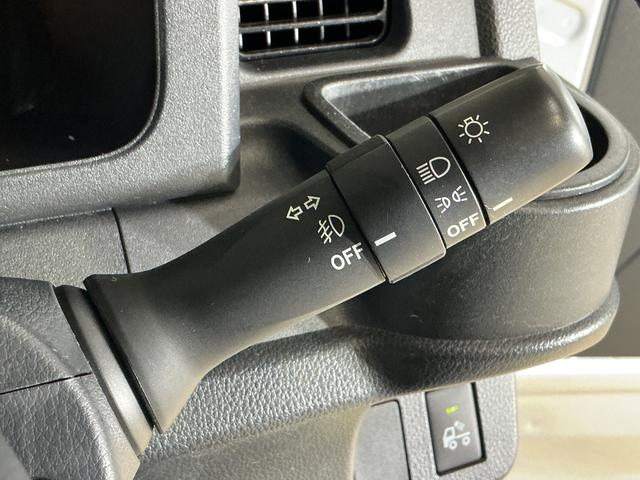 ハイゼットトラックジャンボＳＡIIIｔ　ワンオーナー　５速ＭＴ車　４ＷＤワンオーナー　５速ＭＴ車　４ＷＤ　ＣＤオーディオ　３方開　荷台作業灯　荷台マット　キーレスエントリー　スペアキー有り　ＬＥＤヘッドライト　フォグライト　ドアバイザー　スマートアシスト　横滑り防止装置（京都府）の中古車
