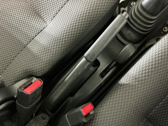 ハイゼットトラックジャンボＳＡIIIｔ　ワンオーナー　５速ＭＴ車　４ＷＤワンオーナー　５速ＭＴ車　４ＷＤ　ＣＤオーディオ　３方開　荷台作業灯　荷台マット　キーレスエントリー　スペアキー有り　ＬＥＤヘッドライト　フォグライト　ドアバイザー　スマートアシスト　横滑り防止装置（京都府）の中古車