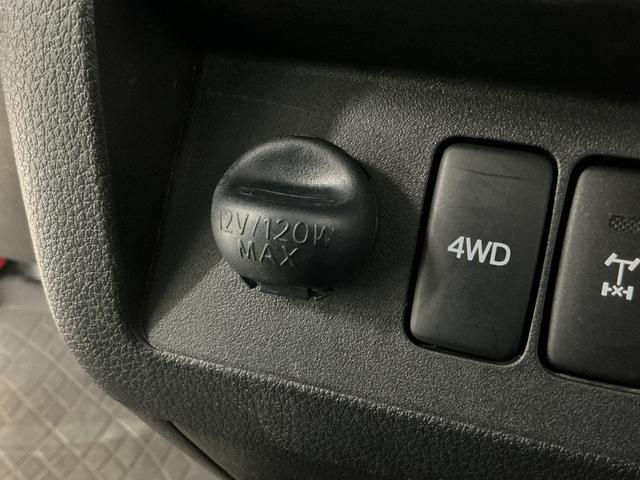 ハイゼットトラックジャンボＳＡIIIｔ　ワンオーナー　５速ＭＴ車　４ＷＤワンオーナー　５速ＭＴ車　４ＷＤ　ＣＤオーディオ　３方開　荷台作業灯　荷台マット　キーレスエントリー　スペアキー有り　ＬＥＤヘッドライト　フォグライト　ドアバイザー　スマートアシスト　横滑り防止装置（京都府）の中古車