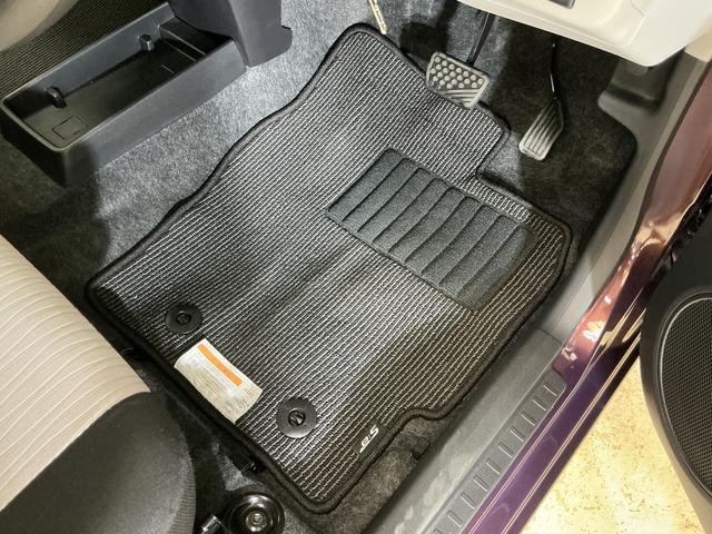 ミライースX SAIII コーナーセンサー オートマチックハイビーム前後コーナーセンサー オートマチックハイビーム LEDヘッドライト オートライト キーレス スペアキー有り アイドリングストップ 横滑り防止装置 スマアシ マニュアルエアコン 12V電源ソケット(京都府)の中古車