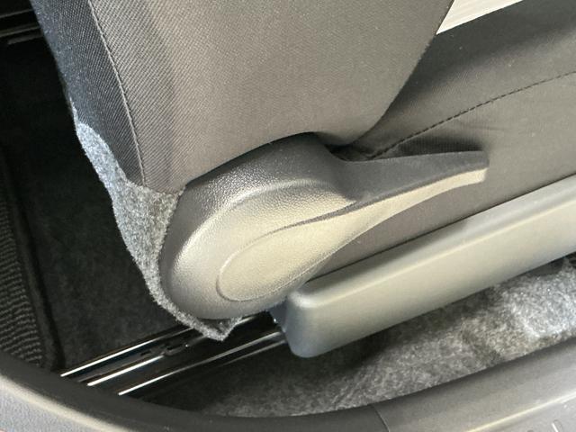 ミライースX SAIII コーナーセンサー オートマチックハイビーム前後コーナーセンサー オートマチックハイビーム LEDヘッドライト オートライト キーレス スペアキー有り アイドリングストップ 横滑り防止装置 スマアシ マニュアルエアコン 12V電源ソケット(京都府)の中古車