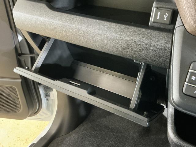 ムーヴＧ　届出済み未使用車　ディスプレイオーディオ　バックカメラ届出済み未使用車　９インチディスプレイオーディオ　バックカメラ　片側電動スライドドア　ワイヤレス充電　前後コーナーセンサー　電子パーキング　オートマチックハイビーム　Ｂｌｕｅｔｏｏｔｈ　ＵＳＢ接続（京都府）の中古車