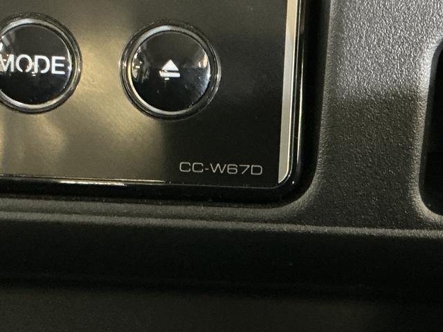 サンバートラックグランドキャブ 2WD CDオーディオ 3方開 荷台作業灯AT車 CDオーディオ 3方開 荷台作業灯 LEDヘッドライト フォグライト キーレスエントリー ドアバイザー マニュアルエアコン 12V電源ソケット ヘッドライトレベライザー スペアタイヤ有 2WD(京都府)の中古車