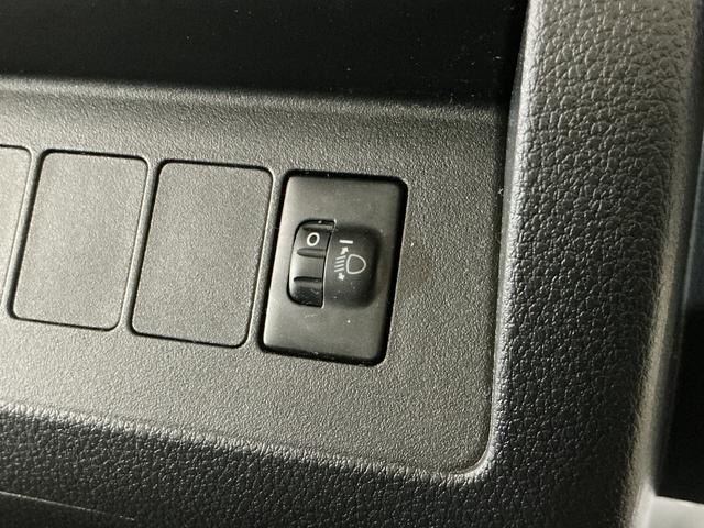 サンバートラックグランドキャブ 2WD CDオーディオ 3方開 荷台作業灯AT車 CDオーディオ 3方開 荷台作業灯 LEDヘッドライト フォグライト キーレスエントリー ドアバイザー マニュアルエアコン 12V電源ソケット ヘッドライトレベライザー スペアタイヤ有 2WD(京都府)の中古車