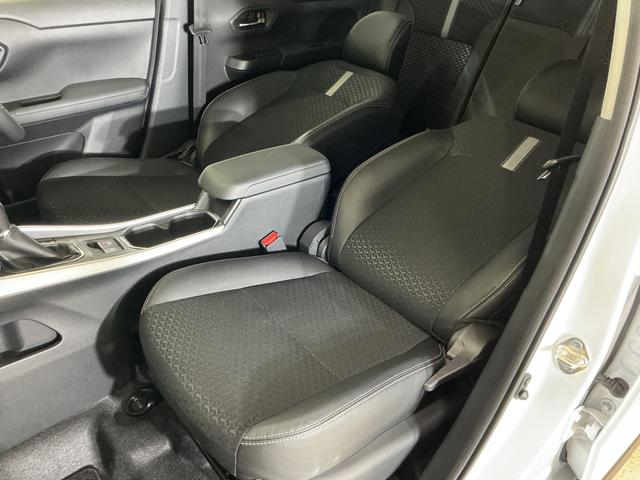 ロッキープレミアムG HEV 9インチディスプレイオーディオ9インチディスプレイオーディオ パノラマモニター アダプティブクルーズコントロール シートヒーター 前後コーナーセンサー 電子パーキング オートマチックハイビーム Bluetooth USB接続(京都府)の中古車