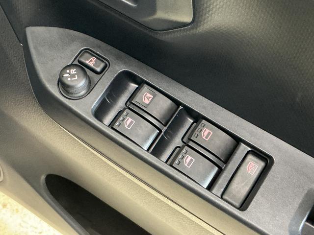 ミライースX SAIII コーナーセンサー オートマチックハイビーム前後コーナーセンサー オートマチックハイビーム キーレス LEDヘッドライト オートライト アイドリングストップ 横滑り防止装置 スペアキー有り スマアシ マニュアルエアコン 12V電源ソケット(京都府)の中古車