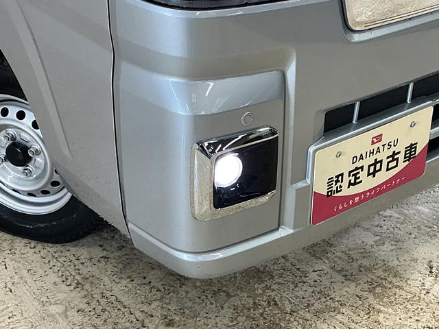 ハイゼットトラックＥＸＴ　ワンオーナー　４ＷＤ　ナビ　３方開　荷台作業灯ワンオーナー　４ＷＤ　ナビ　３方開　荷台作業灯　前後コーナーセンサー　オートマチックハイビーム　Ｂｌｕｅｔｏｏｔｈ　ＵＳＢ接続　ＬＥＤヘッドライト　スマートキー　フォグライト　アイドリングストップ（京都府）の中古車