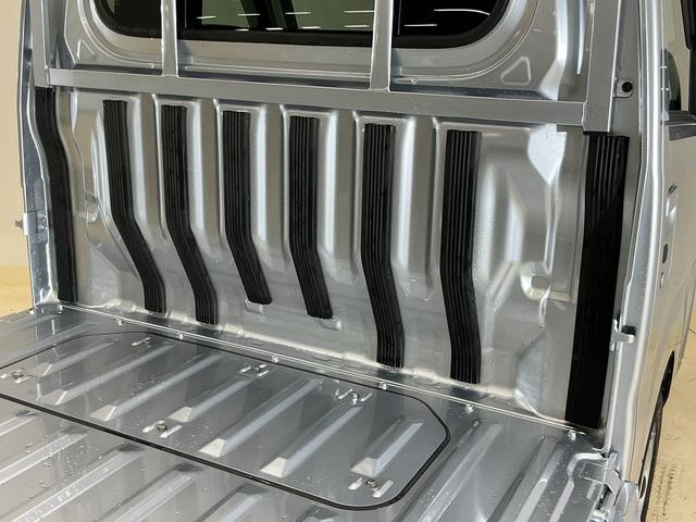 ハイゼットトラックＥＸＴ　ワンオーナー　４ＷＤ　ナビ　３方開　荷台作業灯ワンオーナー　４ＷＤ　ナビ　３方開　荷台作業灯　前後コーナーセンサー　オートマチックハイビーム　Ｂｌｕｅｔｏｏｔｈ　ＵＳＢ接続　ＬＥＤヘッドライト　スマートキー　フォグライト　アイドリングストップ（京都府）の中古車
