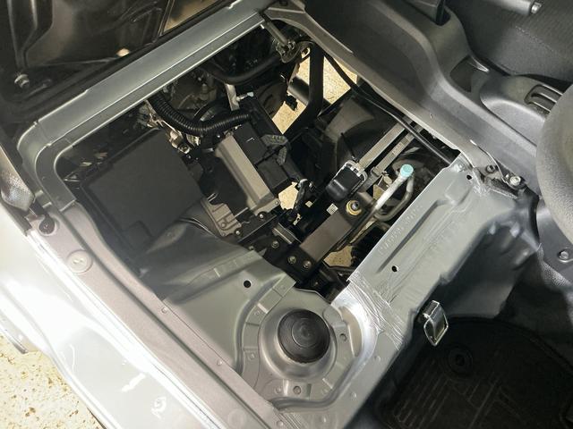 ハイゼットトラックＥＸＴ　ワンオーナー　４ＷＤ　ナビ　３方開　荷台作業灯ワンオーナー　４ＷＤ　ナビ　３方開　荷台作業灯　前後コーナーセンサー　オートマチックハイビーム　Ｂｌｕｅｔｏｏｔｈ　ＵＳＢ接続　ＬＥＤヘッドライト　スマートキー　フォグライト　アイドリングストップ（京都府）の中古車