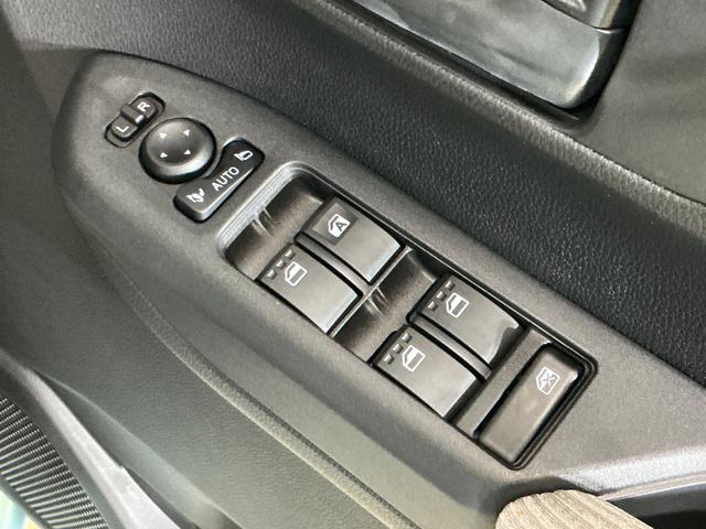 ムーヴX 片側電動スライドドア 前後コーナーセンサー スマートキー片側電動スライドドア 前後コーナーセンサー オートマチックハイビーム LEDヘッドライト スマートキー プッシュスタート オートライト アイドリングストップ 横滑り防止装置 オートエアコン スマアシ(京都府)の中古車