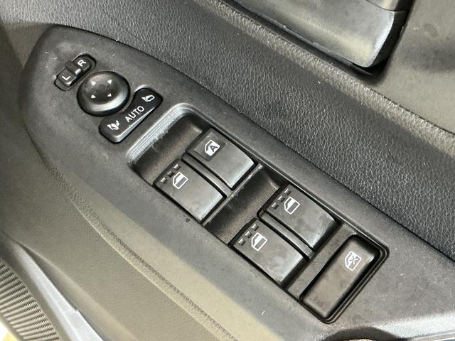 ムーヴX 4WD 片側電動スライドドア 前後コーナーセンサー4WD 片側電動スライドドア 前後コーナーセンサー オートマチックハイビーム LEDヘッドライト オートライト スマートキー プッシュスタート スマートアシスト アイドリングストップ 横滑り防止装置(京都府)の中古車