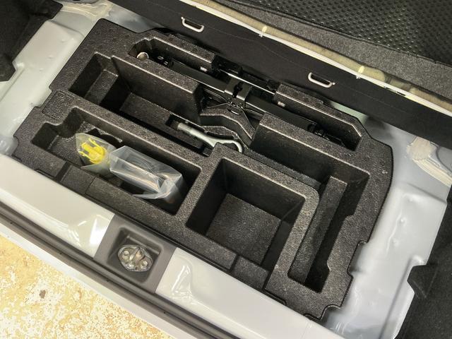 ミライースX SAIII コーナーセンサー オートマチックハイビーム前後コーナーセンサー オートマチックハイビーム LEDヘッドライト オートライト キーレス アイドリングストップ 横滑り防止装置 スペアキー有り マニュアルエアコン スマアシ 12V電源ソケット(京都府)の中古車