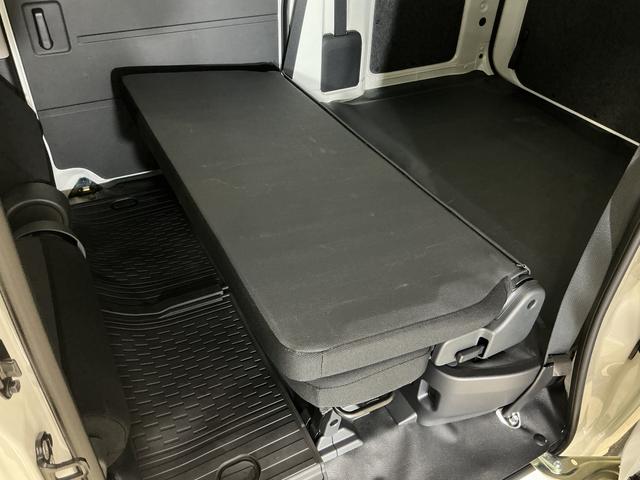 ハイゼットカーゴＤＸ　デラックス　４ＷＤ　スマートアシスト　キーレスリモコン４ＷＤ　キーレスリモコン　コーナーセンサー　ＡＭ／ＦＭチューナー　フロントパワーウインド　マニュアルエアコン　オートライト　アイドリングストップ　スマートアシスト　スチールホイール　パワステ　ＡＢＳ（京都府）の中古車