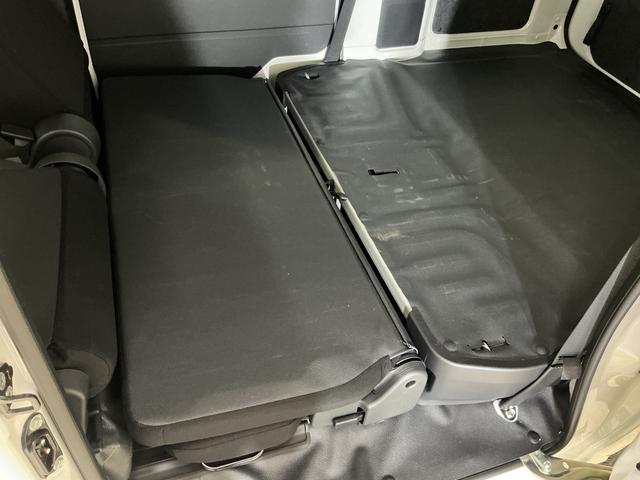 ハイゼットカーゴＤＸ　デラックス　４ＷＤ　スマートアシスト　キーレスリモコン４ＷＤ　キーレスリモコン　コーナーセンサー　ＡＭ／ＦＭチューナー　フロントパワーウインド　マニュアルエアコン　オートライト　アイドリングストップ　スマートアシスト　スチールホイール　パワステ　ＡＢＳ（京都府）の中古車