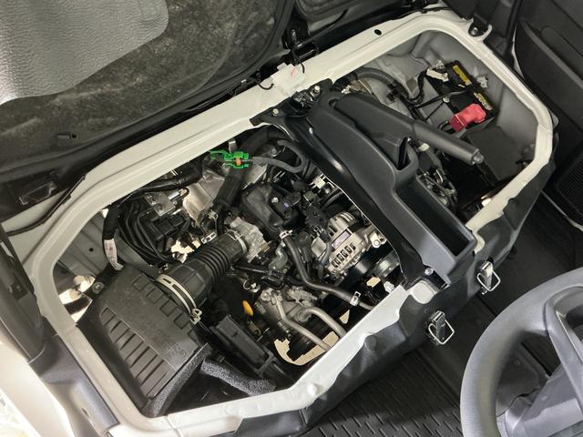 ハイゼットカーゴＤＸ　デラックス　４ＷＤ　スマートアシスト　キーレスリモコン４ＷＤ　キーレスリモコン　コーナーセンサー　ＡＭ／ＦＭチューナー　フロントパワーウインド　マニュアルエアコン　オートライト　アイドリングストップ　スマートアシスト　スチールホイール　パワステ　ＡＢＳ（京都府）の中古車