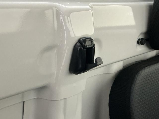 ハイゼットトラックスタンダード　農用スペシャル　４ＷＤ　ＣＶＴ車　ラジオデッキ４ＷＤ　ＣＶＴ車　ラジオデッキ　３方開　荷台作業灯　前後コーナーセンサー　オートマチックハイビーム　オートライト　スマアシ　横滑り防止装置　アイドリングストップ　マニュアルエアコン　１２Ｖ電源ソケット（京都府）の中古車