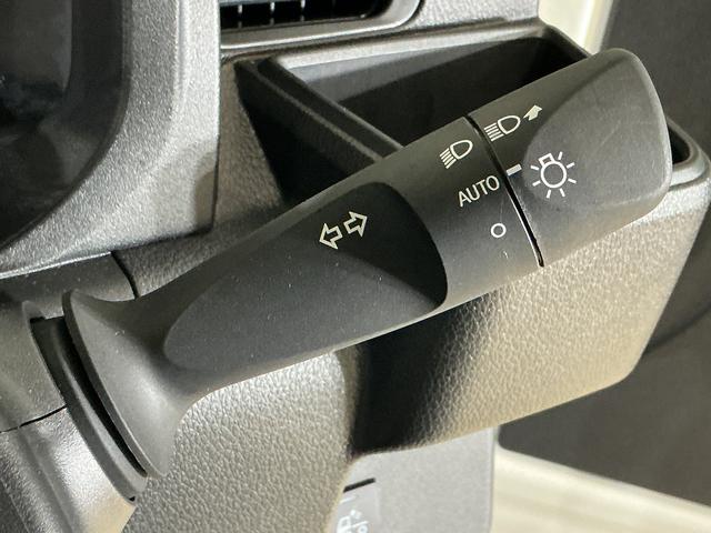 ハイゼットトラックスタンダード　農用スペシャル　４ＷＤ　ＣＶＴ車　ラジオデッキ４ＷＤ　ＣＶＴ車　ラジオデッキ　３方開　荷台作業灯　前後コーナーセンサー　オートマチックハイビーム　オートライト　スマアシ　横滑り防止装置　アイドリングストップ　マニュアルエアコン　１２Ｖ電源ソケット（京都府）の中古車