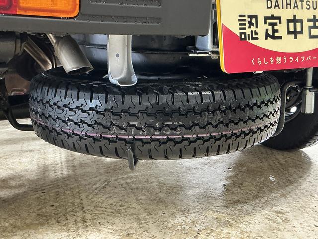 ハイゼットトラックジャンボスタンダード　４ＷＤ　前後コーナーセンサー　３方開４ＷＤ　前後コーナーセンサー　オートマチックハイビーム　３方開　オートライト　スマートキー　プッシュスタート　アイドリングストップ　横滑り防止装置　スマートアシスト　盗難防止装置　スペアキー有り（京都府）の中古車