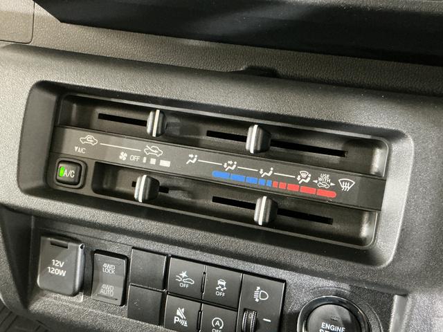 ハイゼットトラックジャンボスタンダード　４ＷＤ　前後コーナーセンサー　３方開４ＷＤ　前後コーナーセンサー　オートマチックハイビーム　３方開　オートライト　スマートキー　プッシュスタート　アイドリングストップ　横滑り防止装置　スマートアシスト　盗難防止装置　スペアキー有り（京都府）の中古車