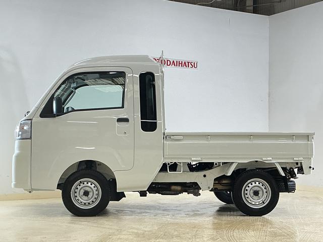 ハイゼットトラックジャンボスタンダード CVT車 4WD ラジオデッキ 3方開CVT車 4WD ラジオデッキ 3方開 前後コーナーセンサー オートマチックハイビーム 横滑り防止装置 アイドリングストップ スペアキー有り オートライト マニュアルエアコン ヘッドライトレベライザー(京都府)の中古車
