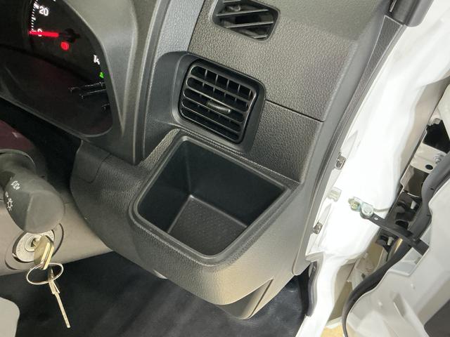 ハイゼットトラックジャンボスタンダード CVT車 4WD ラジオデッキ 3方開CVT車 4WD ラジオデッキ 3方開 前後コーナーセンサー オートマチックハイビーム 横滑り防止装置 アイドリングストップ スペアキー有り オートライト マニュアルエアコン ヘッドライトレベライザー(京都府)の中古車