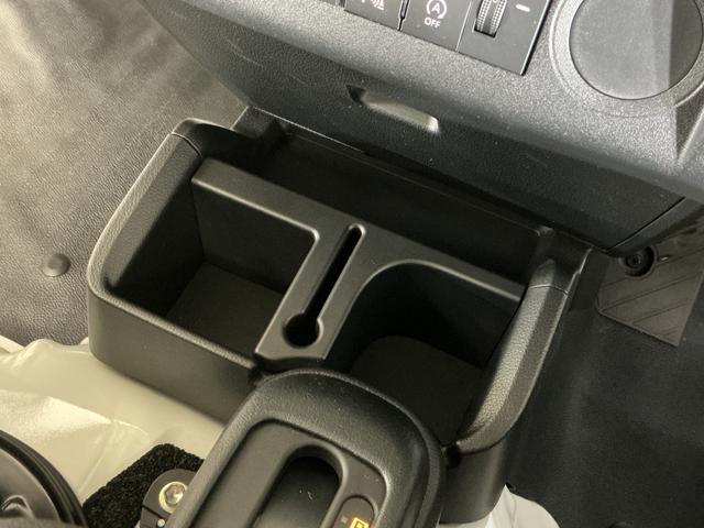 ハイゼットトラックジャンボスタンダード CVT車 4WD ラジオデッキ 3方開CVT車 4WD ラジオデッキ 3方開 前後コーナーセンサー オートマチックハイビーム 横滑り防止装置 アイドリングストップ スペアキー有り オートライト マニュアルエアコン ヘッドライトレベライザー(京都府)の中古車