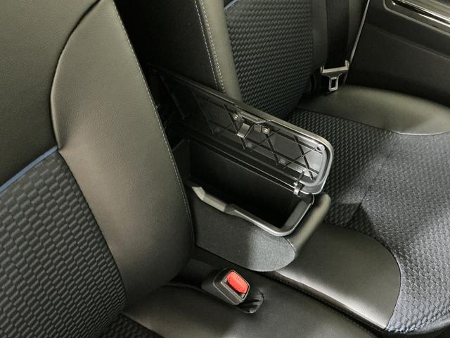 タントカスタムXリミテッド 届出済未使用車 ディスプレイオーディオ届出済未使用車 9インチディスプレイオーディオ バックカメラ ETC フルセグチューナー ブルートゥース対応 両側リヤパワースライドドア プッシュボタンエンジンスタート LEDヘッドライト ABS(京都府)の中古車