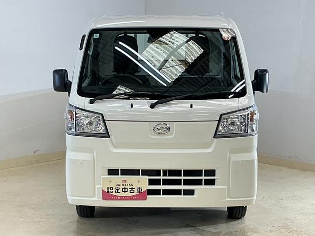 ハイゼットトラックスタンダード　ラジオデッキ　４ＷＤ　３方開　コーナーセンサーラジオデッキ　４ＷＤ　３方開　前後コーナーセンサー　オートマチックハイビーム　オートライト　横滑り防止装置　アイドリングストップ　スペアキー有り　スマアシ　マニュアルエアコン　ヘッドライトレベライザー（京都府）の中古車