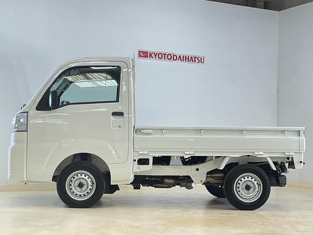 ハイゼットトラックスタンダード　ラジオデッキ　４ＷＤ　３方開　コーナーセンサーラジオデッキ　４ＷＤ　３方開　前後コーナーセンサー　オートマチックハイビーム　オートライト　横滑り防止装置　アイドリングストップ　スペアキー有り　スマアシ　マニュアルエアコン　ヘッドライトレベライザー（京都府）の中古車