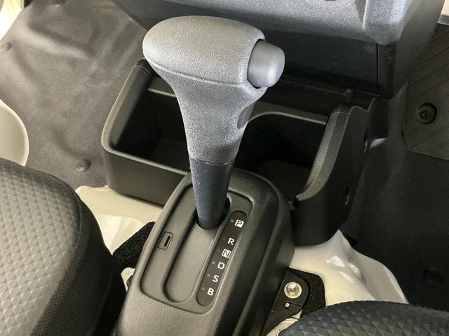 ハイゼットトラックスタンダード　ラジオデッキ　４ＷＤ　３方開　コーナーセンサーラジオデッキ　４ＷＤ　３方開　前後コーナーセンサー　オートマチックハイビーム　オートライト　横滑り防止装置　アイドリングストップ　スペアキー有り　スマアシ　マニュアルエアコン　ヘッドライトレベライザー（京都府）の中古車