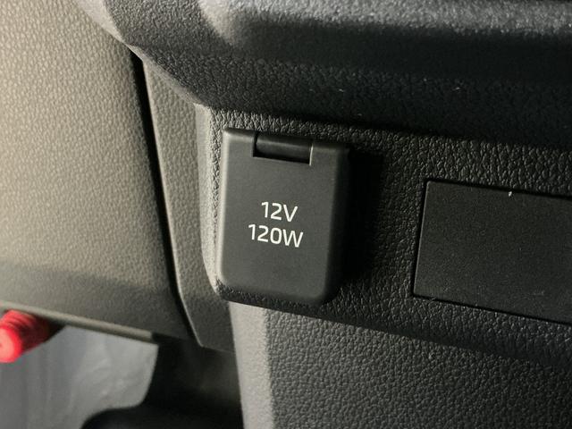 ハイゼットカーゴDX 届出済み未使用車 ラジオデッキ 前後コーナーセンサー届出済み未使用車 ラジオデッキ 前後コーナーセンサー オートマチックハイビーム オートライト キーレスエントリー スマートアシスト アイドリングストップ 横滑り防止装置 スペアキー マニュアルエアコン(京都府)の中古車