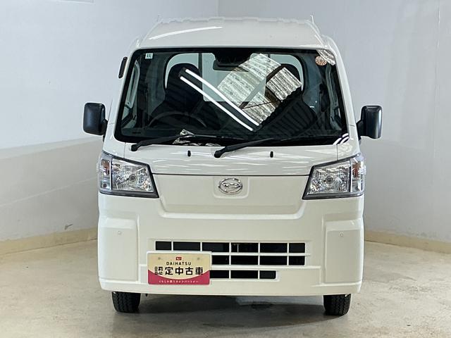ハイゼットトラックジャンボスタンダード 切替式4WD ラジオデッキ 3方開切替式4WD ラジオデッキ 3方開 前後コーナーセンサー オートマチックハイビーム オートライト スペアキー有り アイドリングストップ 横滑り防止装置 マニュアルエアコン ヘッドライトレベライザー(京都府)の中古車