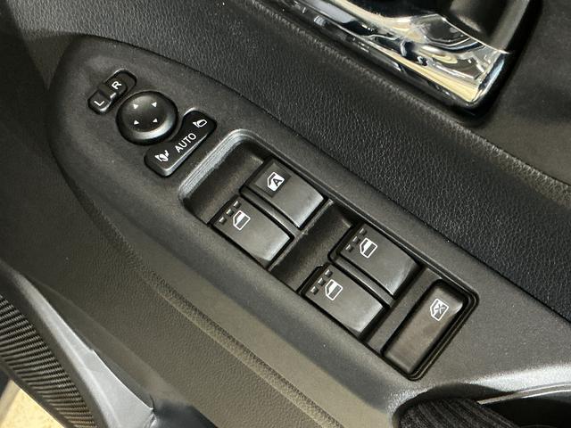 ムーヴＧ　バックカメラ　片側電動スライドドア　前後コーナーセンサーバックカメラ　片側電動スライドドア　前後コーナーセンサー　電子パーキング　オートマチックハイビーム　オートブレーキホールド　ＵＳＢチャージャー　ＬＥＤヘッドライト　オートライト　スマートキー　スマアシ（京都府）の中古車