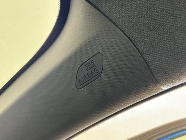 Ｃ−ＨＲＧ　ナビ　前後カメラ　ＥＴＣ　クルーズコントロール　２ＷＤナビ　前後カメラ　ＥＴＣ　クルーズコントロール　プッシュボタンエンジンスタート　フルセグチューナー　ブルートゥース対応　アルミホイール　ＬＥＤヘッドライト　オートライト　シートヒーター　ＡＢＳ（京都府）の中古車