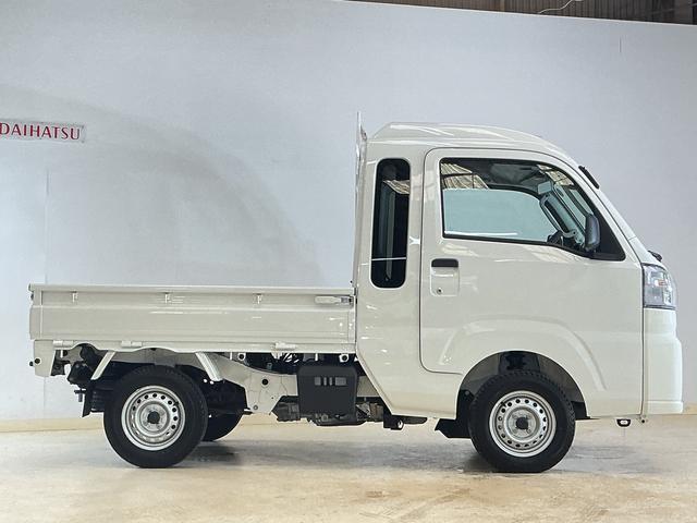 ハイゼットトラックジャンボスタンダード　ワンオーナー　切替式４ＷＤ　ＣＶＴ車ワンオーナー　切替式４ＷＤ　ＣＶＴ車　ラジオデッキ　３方開　コーナーセンサー　オートマチックハイビーム　オートライト　横滑り防止装置　アイドリングストップ　ヘッドライトレベライザー　マニュアルエアコン（京都府）の中古車
