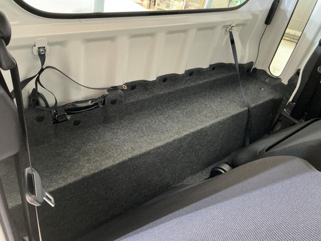 ハイゼットトラックジャンボスタンダード　ワンオーナー　切替式４ＷＤ　ＣＶＴ車ワンオーナー　切替式４ＷＤ　ＣＶＴ車　ラジオデッキ　３方開　コーナーセンサー　オートマチックハイビーム　オートライト　横滑り防止装置　アイドリングストップ　ヘッドライトレベライザー　マニュアルエアコン（京都府）の中古車
