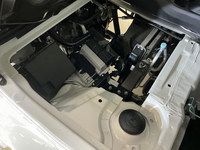 ハイゼットトラックジャンボスタンダード　ワンオーナー　切替式４ＷＤ　ＣＶＴ車ワンオーナー　切替式４ＷＤ　ＣＶＴ車　ラジオデッキ　３方開　コーナーセンサー　オートマチックハイビーム　オートライト　横滑り防止装置　アイドリングストップ　ヘッドライトレベライザー　マニュアルエアコン（京都府）の中古車