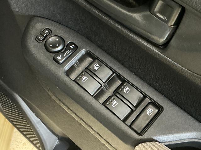 ムーヴX 片側電動スライドドア 前後コーナーセンサー スマアシ片側電動スライドドア 前後コーナーセンサー オートマチックハイビーム スマートキー LEDヘッドライト オートライト 横滑り防止装置 アイドリングストップ 盗難防止装置 スペアキー スマートアシスト(京都府)の中古車