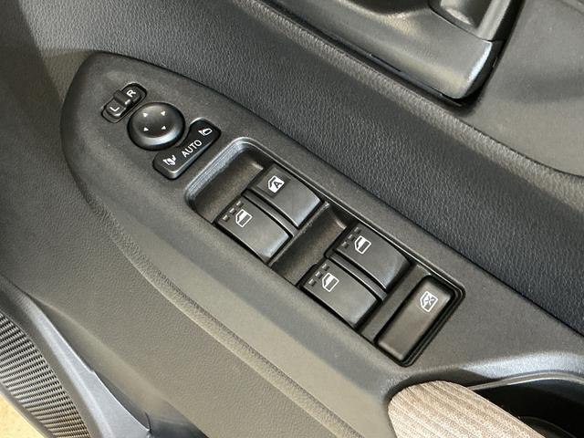 ムーヴX 片側電動スライドドア 前後コーナーセンサー スマアシ片側電動スライドドア 前後コーナーセンサー オートマチックハイビーム LEDヘッドライト オートライト スマートキー アイドリングストップ 盗難防止装置 横滑り防止装置 スマアシ オートエアコン(京都府)の中古車