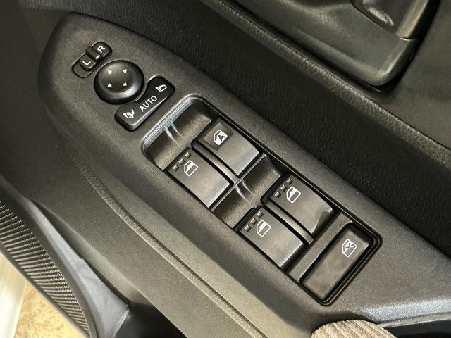 ムーヴＸ　片側電動スライドドア　前後コーナーセンサー　スマアシ片側電動スライドドア　前後コーナーセンサー　オートマチックハイビーム　スマートキー　ＬＥＤヘッドライト　オートライト　アイドリングストップ　横滑り防止装置　盗難防止装置　スマアシ　オートエアコン（京都府）の中古車