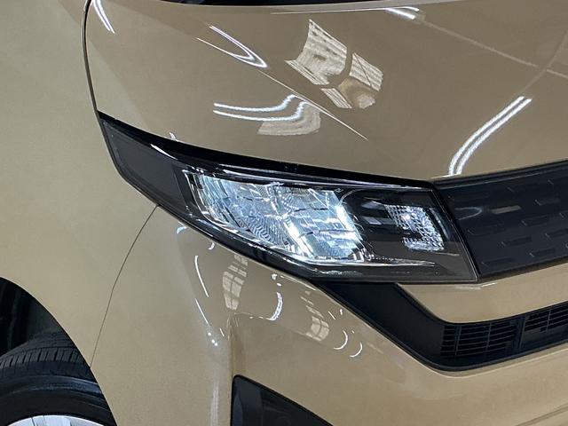 ムーヴX 4WD 片側電動スライドドア 前後コーナーセンサー4WD 片側電動スライドドア 前後コーナーセンサー オートマチックハイビーム LEDヘッドライト オートライト スマートキー アイドリングストップ 横滑り防止装置 スマアシ オートエアコン スペアキー(京都府)の中古車